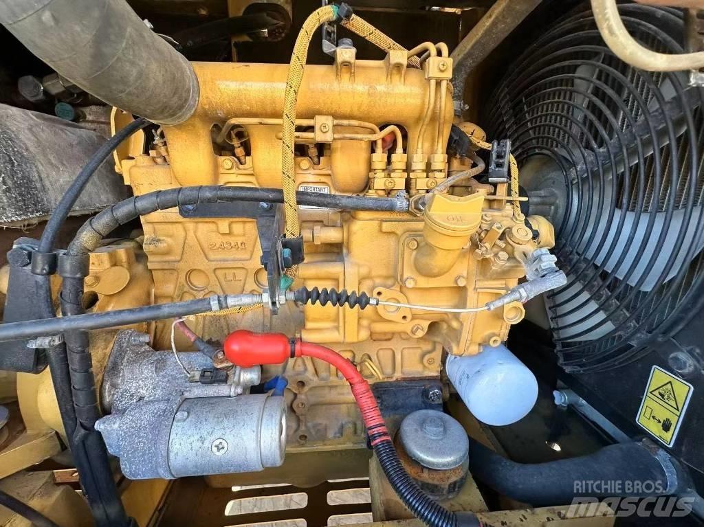 CAT 305.5 Minigrävare < 7t