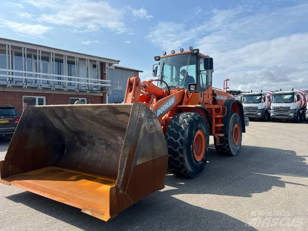 Doosan dl 300 Hjullastare