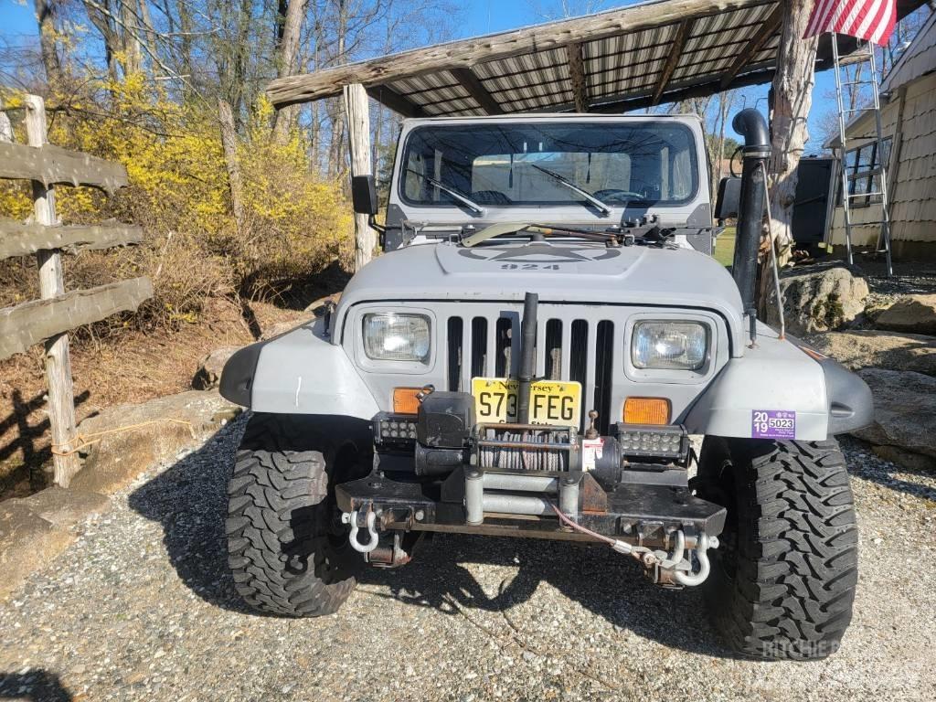 Jeep WRANGLER YJ Entreprenad - Övrigt
