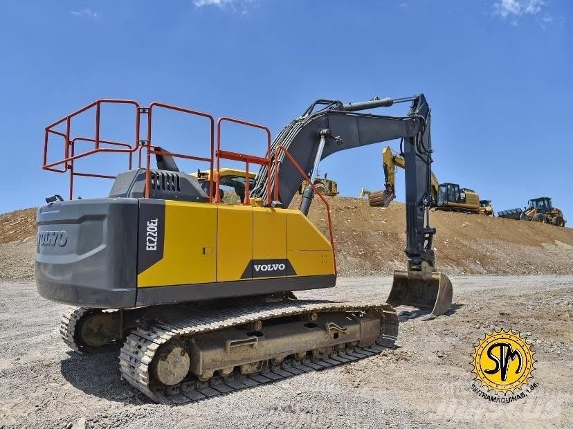 Volvo EC 220 E Bandgrävare