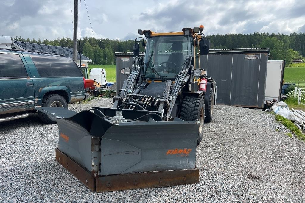 LM Trac 586 Redskapshållare