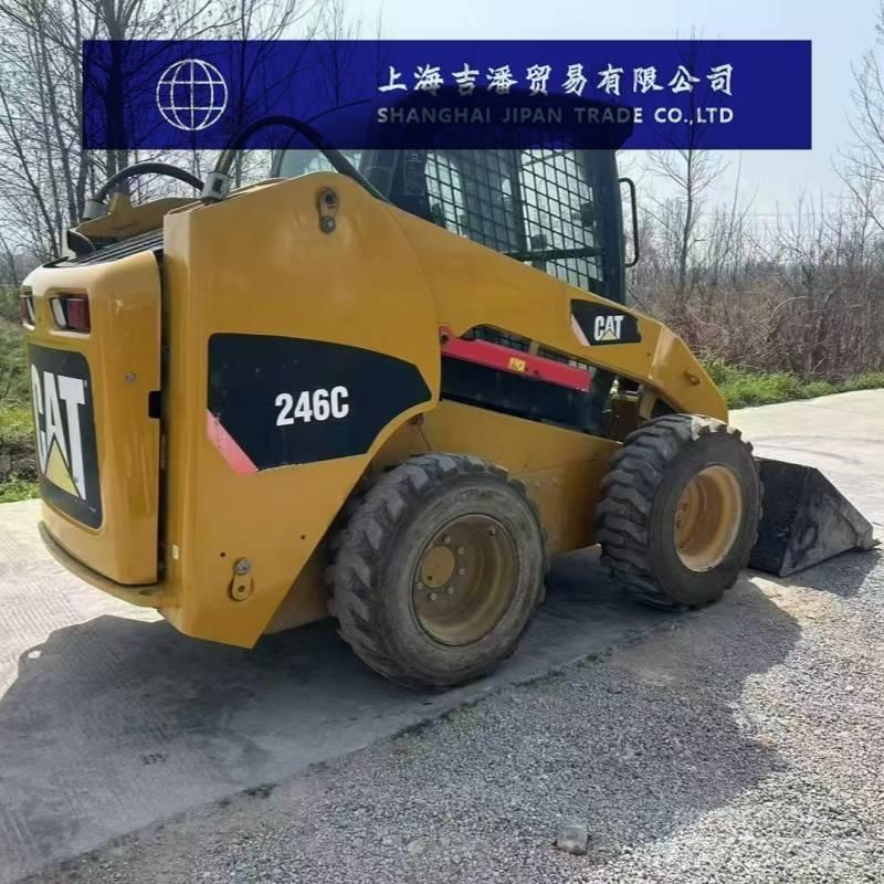 CAT 246 C Kompaktlastare