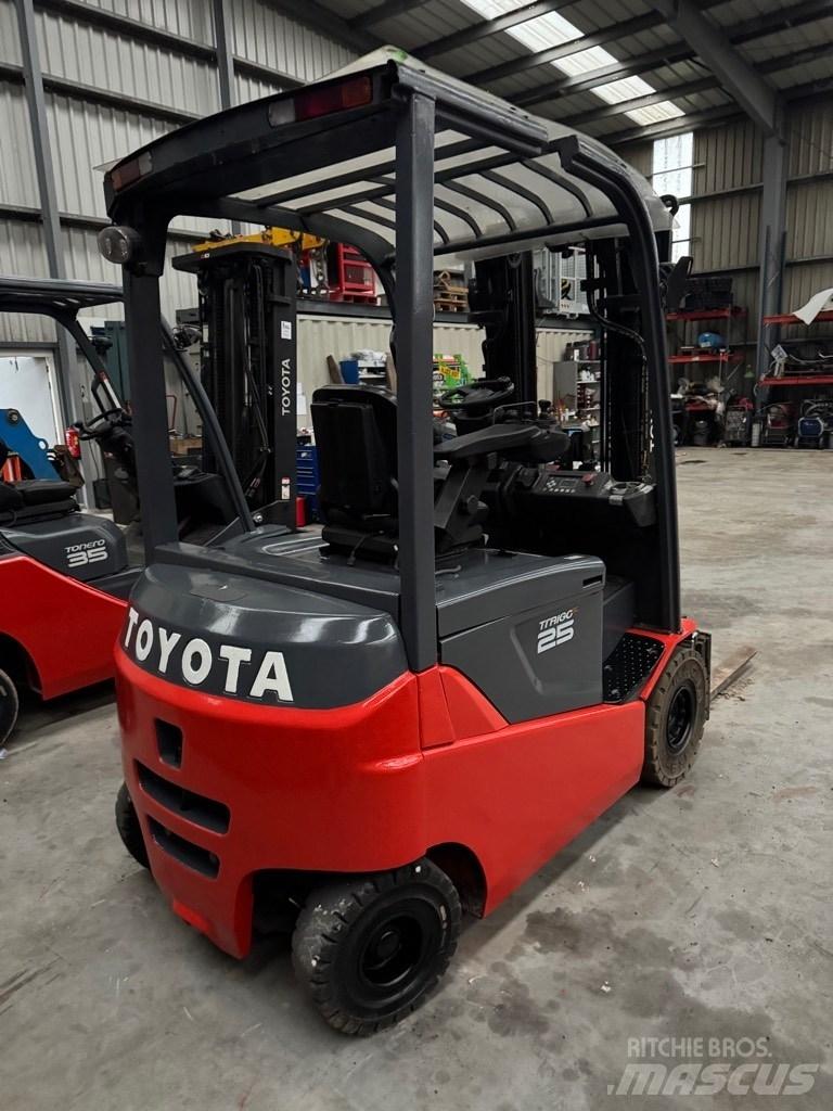 Toyota traiogo 25 Elmotviktstruckar