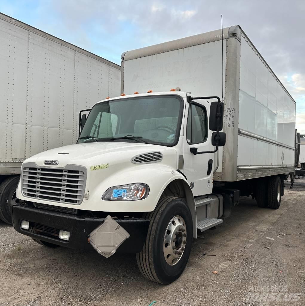 Freightliner M2 106 Skåpbilar
