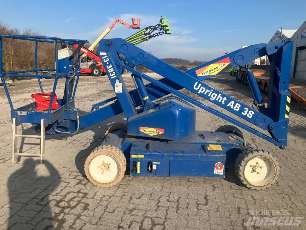 UpRight AB38N Bomliftar