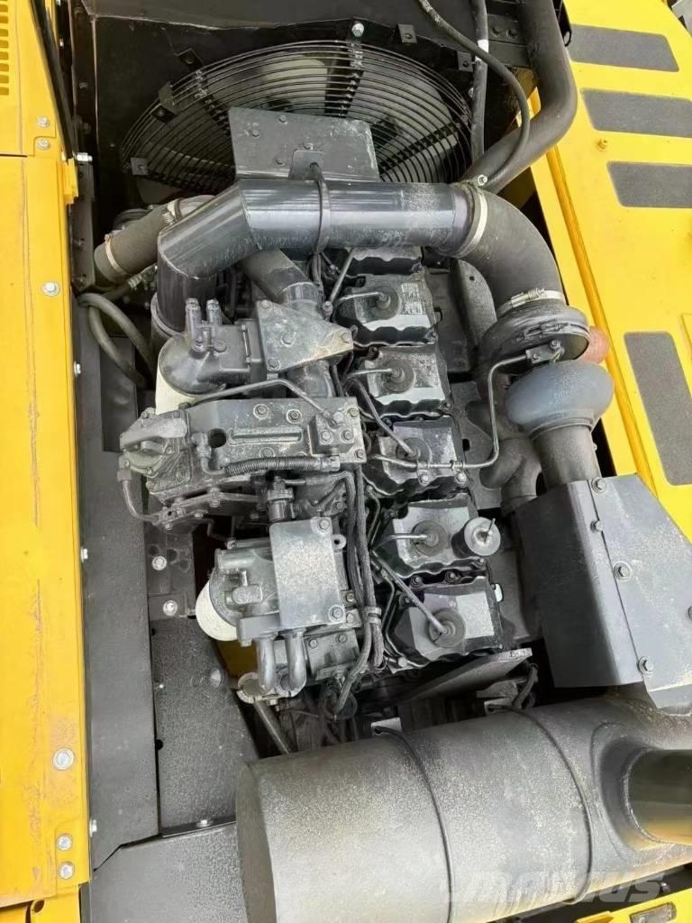 Komatsu 400-7 Bandgrävare