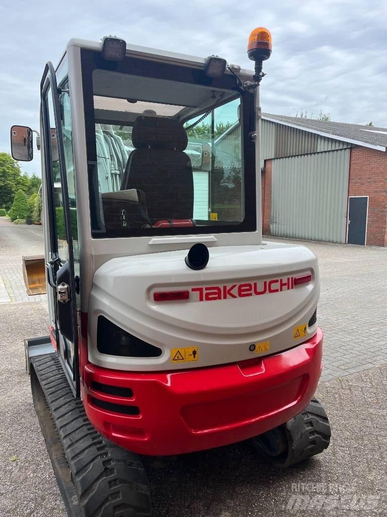 Takeuchi tb235-2 Minigrävare < 7t