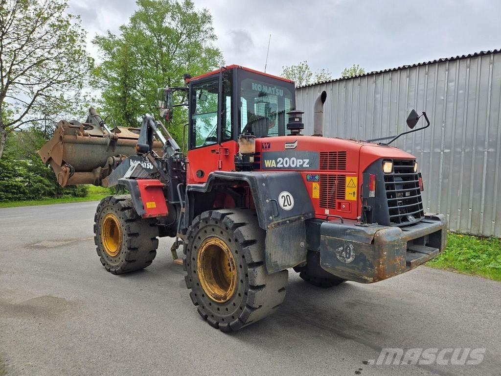 Komatsu WA200PZ-6 Hjullastare