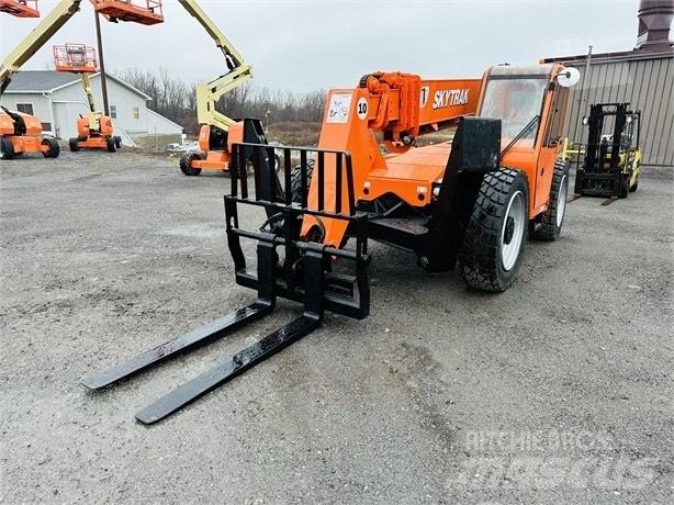 SkyTrak 10054 Teleskoplastare
