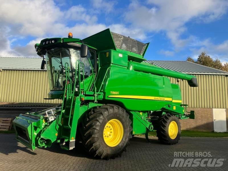 John Deere T 560 i Skördetröskor