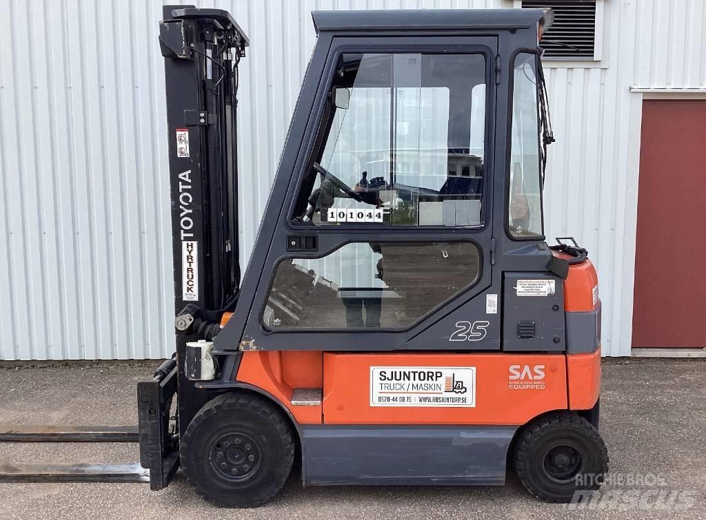Toyota 7 FB MF 25 Elmotviktstruckar