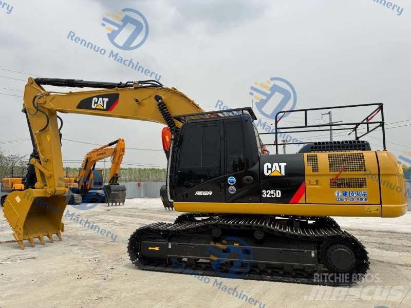 CAT 325 D Bandgrävare