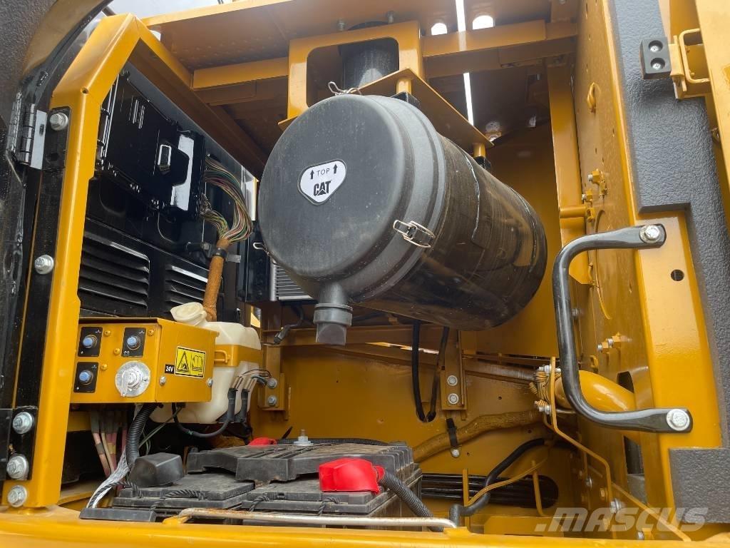 CAT 336D2 Bandgrävare