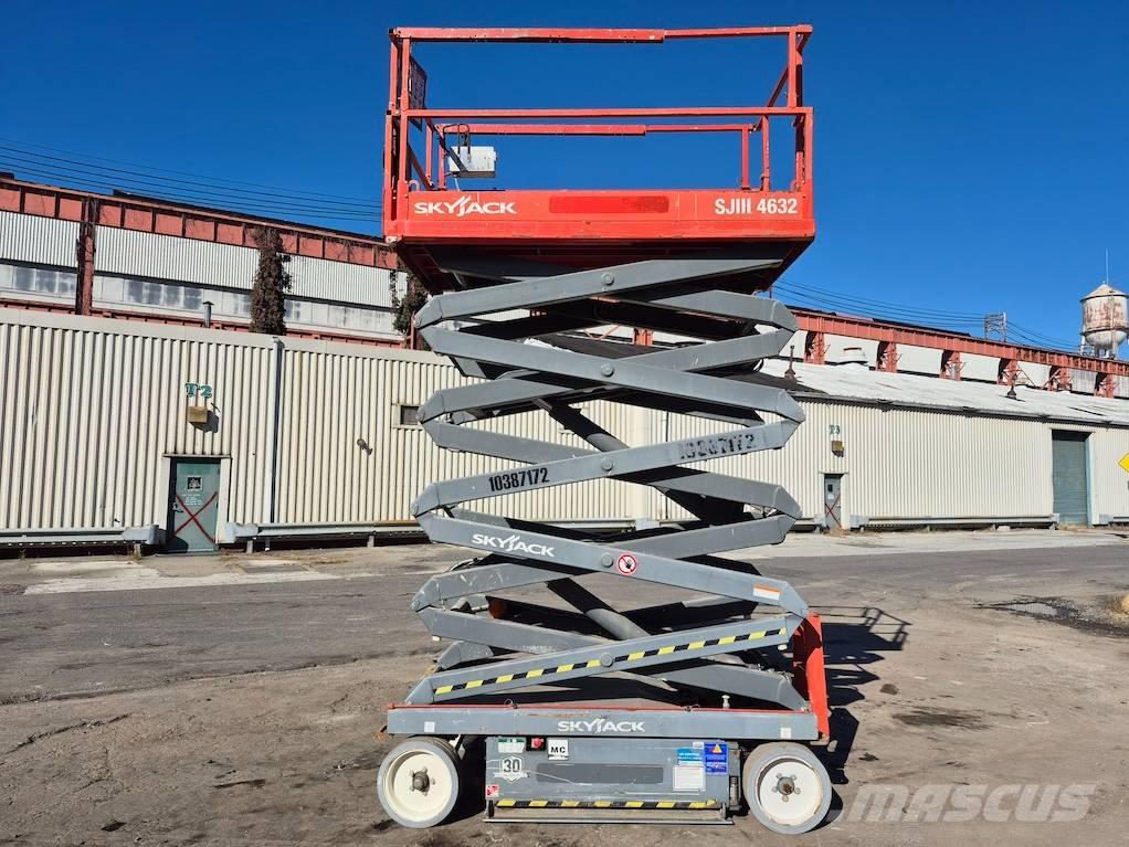 SkyJack SJ 4632 Saxliftar