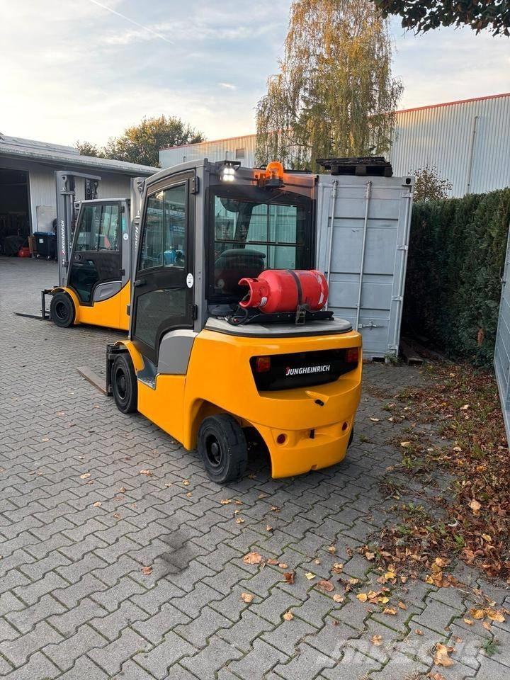 Jungheinrich TFG 425 Gasolmotviktstruckar