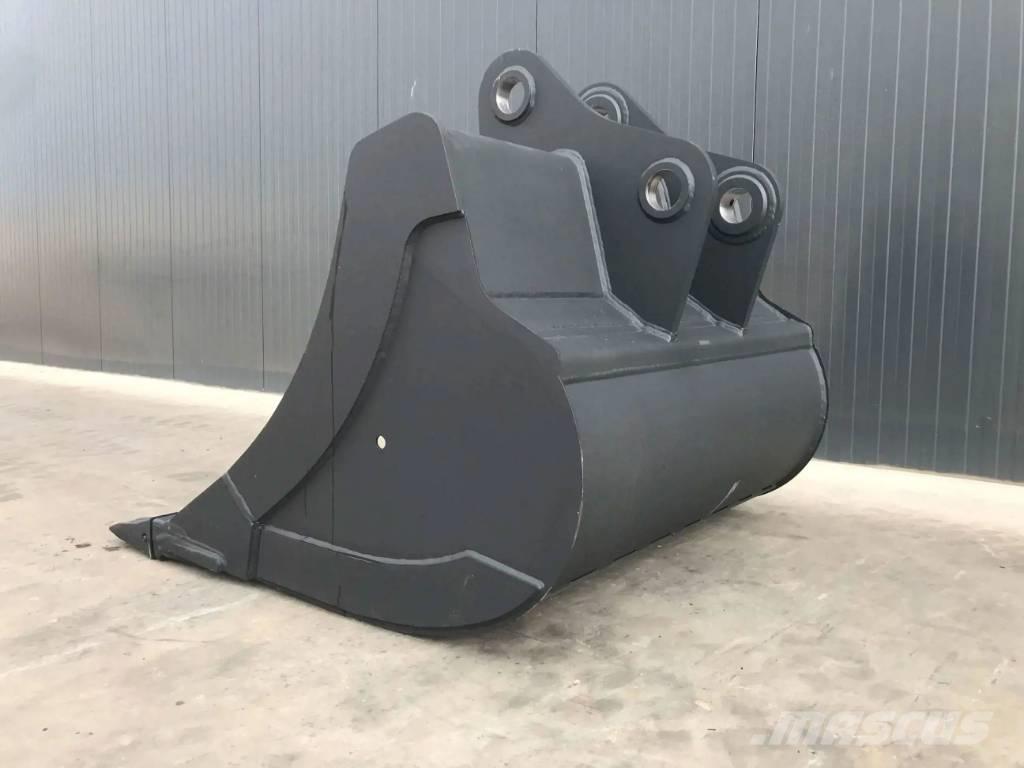 Komatsu PC210 Skopor