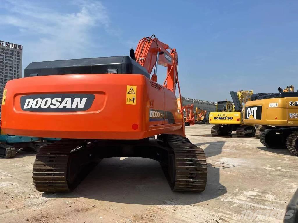 Doosan 300-7 Bandgrävare