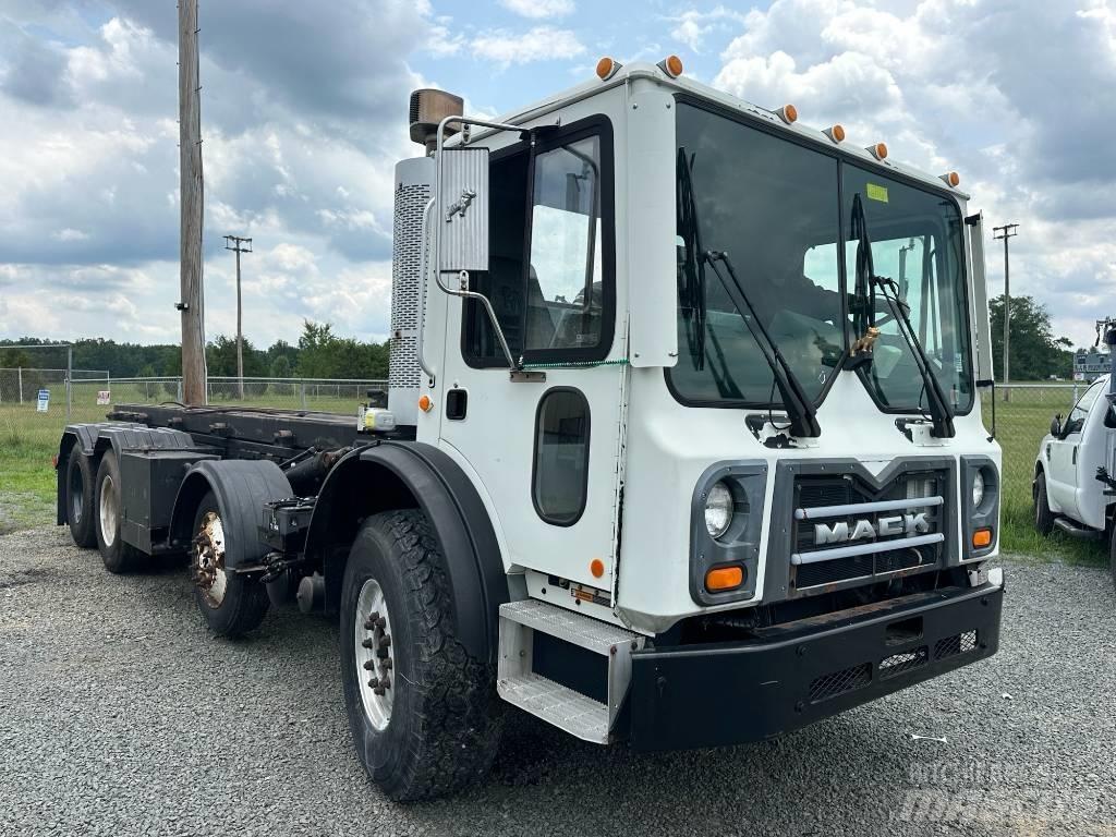 Mack MRU613 Sopbilar