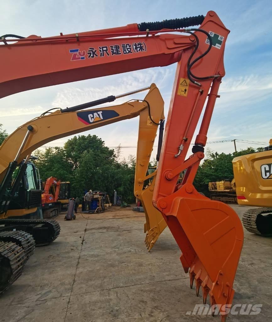 Hitachi ZX 200 Bandgrävare