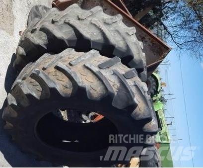  Pneus 480/70R30 Däck, hjul och fälgar