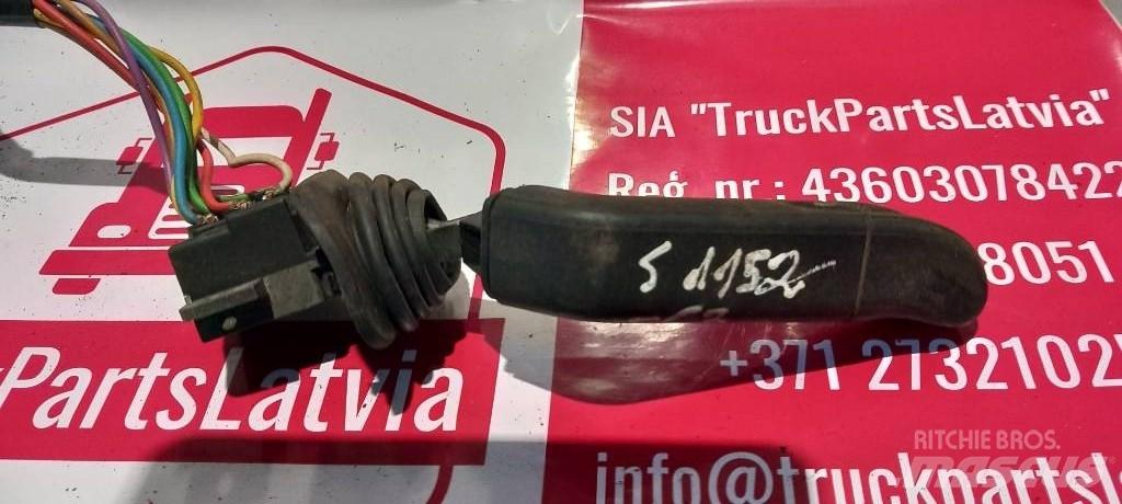 Scania R 420.   1402449 Hytter och interiör