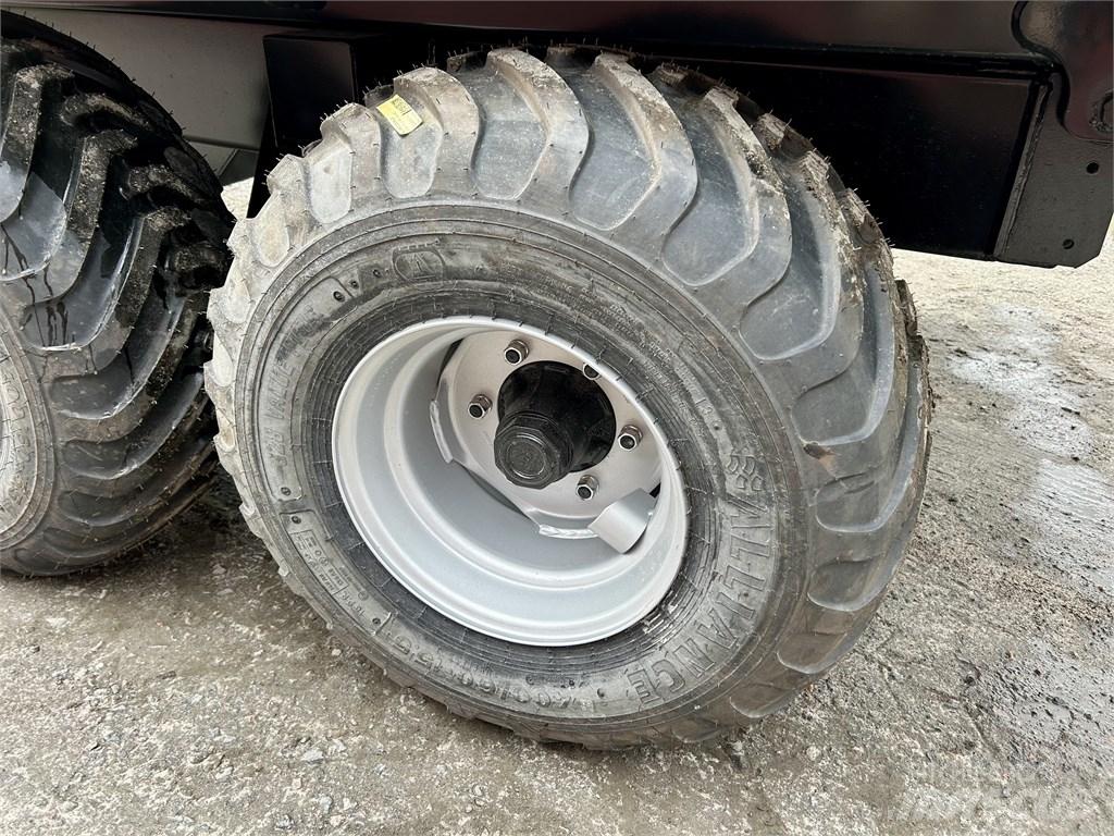 Robus RE8-04 Tippvagnar