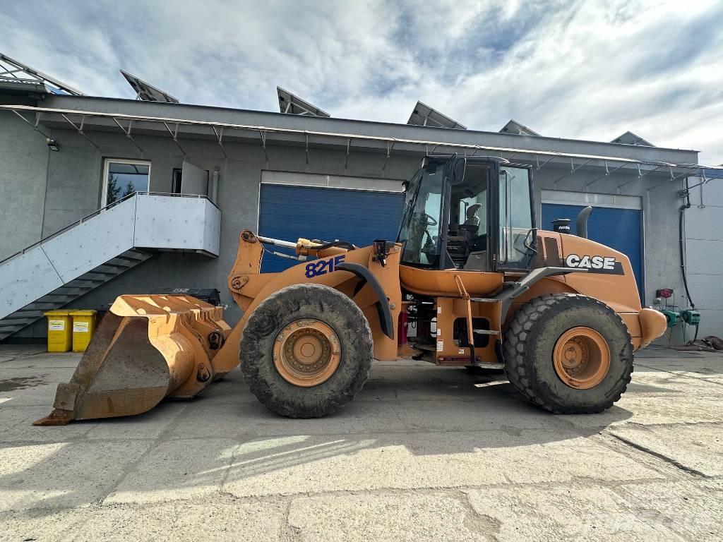 CASE 821 E Hjullastare