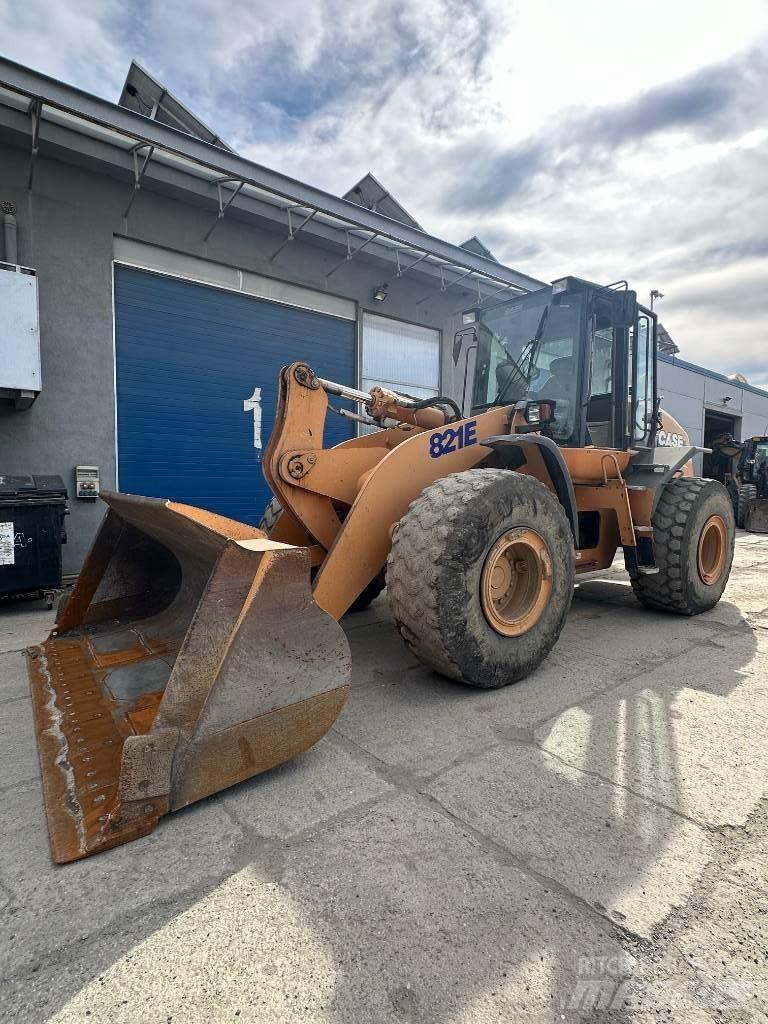 CASE 821 E Hjullastare