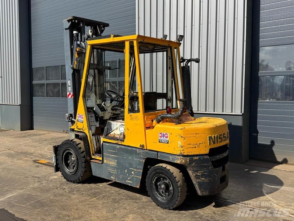 Nissan WGF03A45U Övriga motviktstruckar