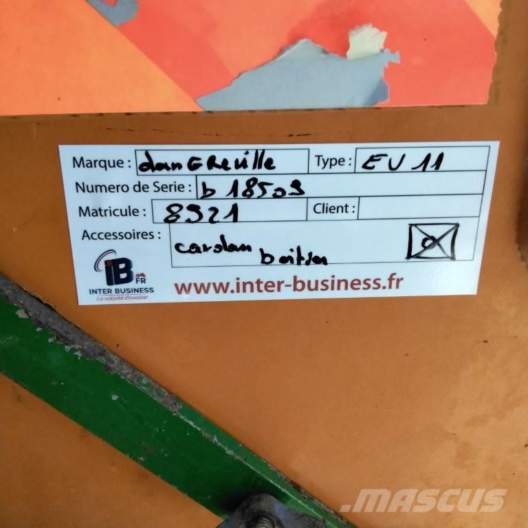 Dangreville EV 11 Fast- och kletgödselspridare