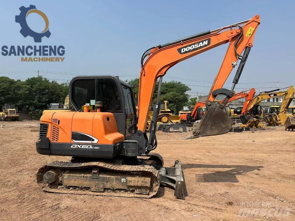 Doosan DX 60 Minigrävare < 7t