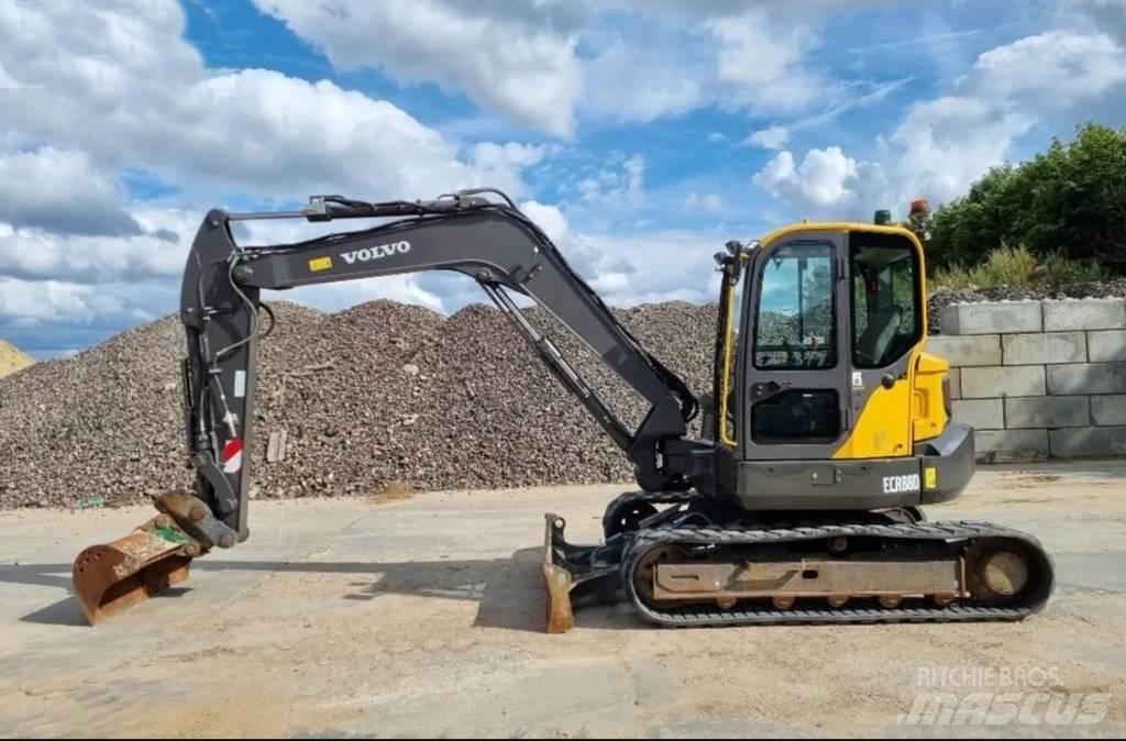 Volvo ECR 88 D Bandgrävare