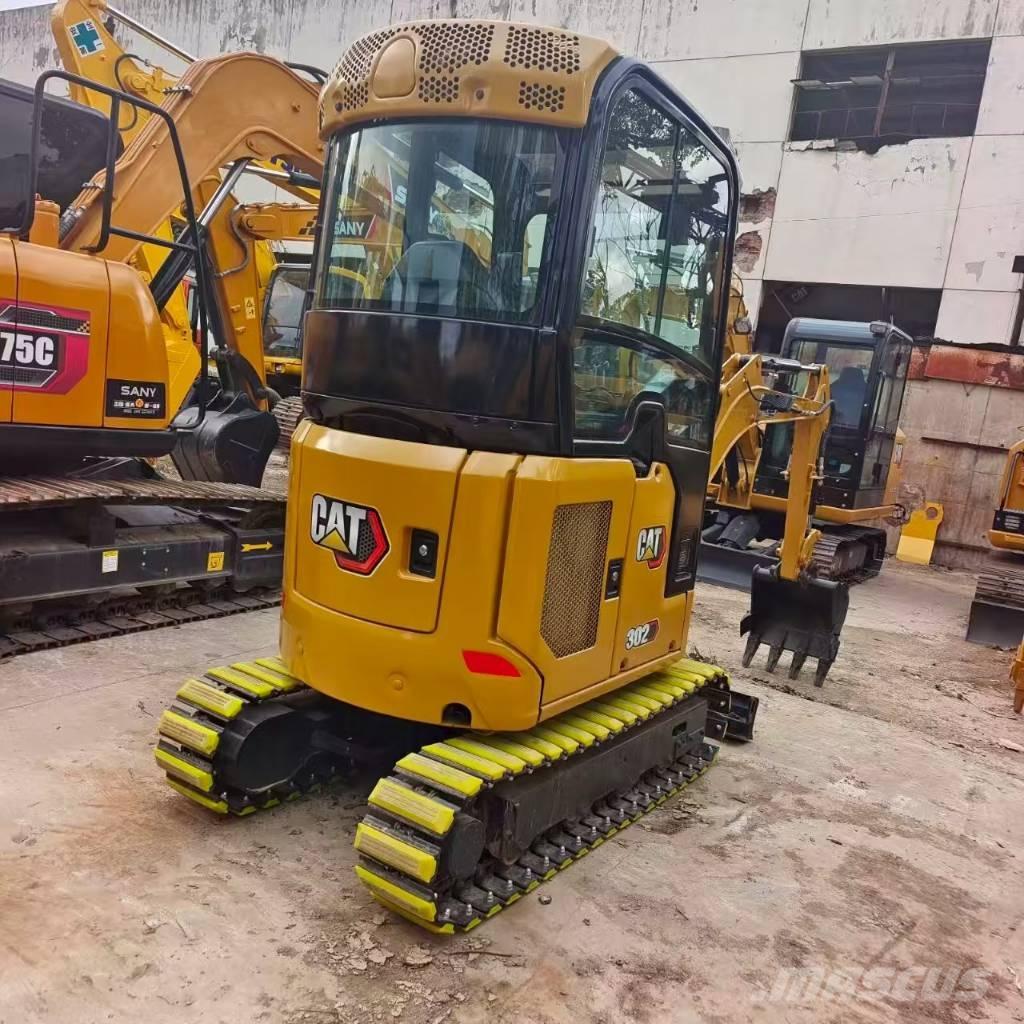 CAT 302 CR Midigrävmaskiner 7t - 12t