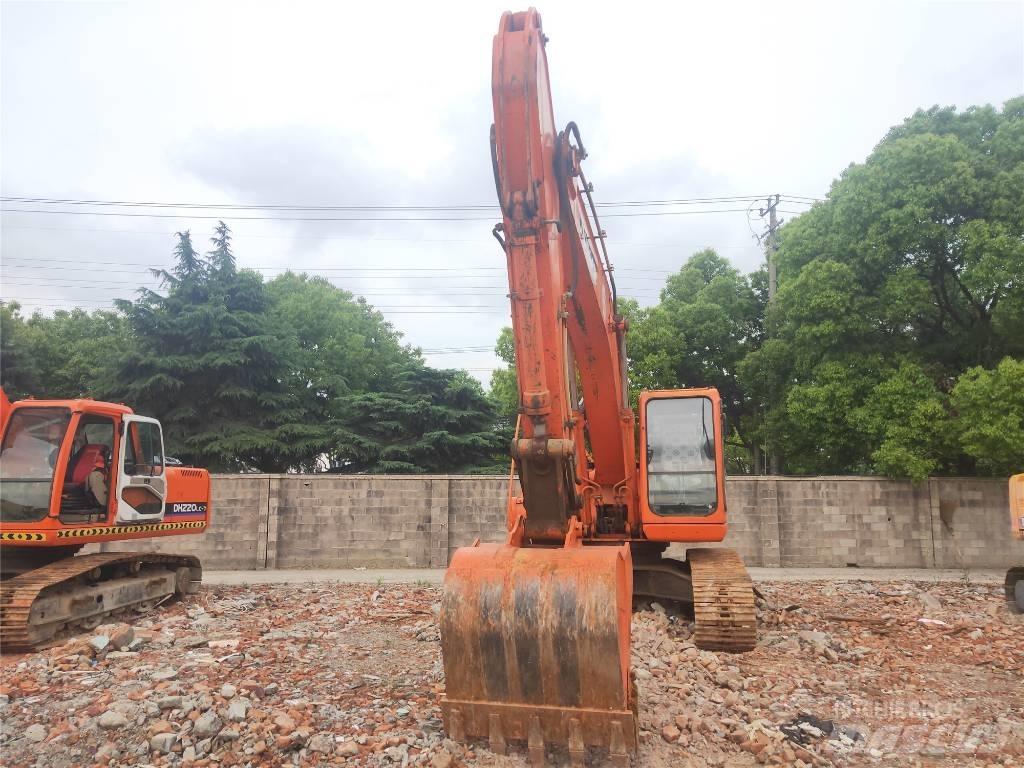 Doosan DH 220 LC-7 Bandgrävare
