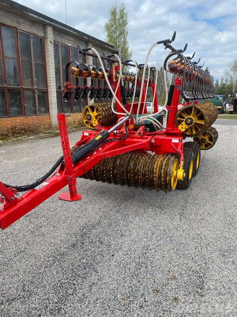 Väderstad Rexius8.2 Vältar