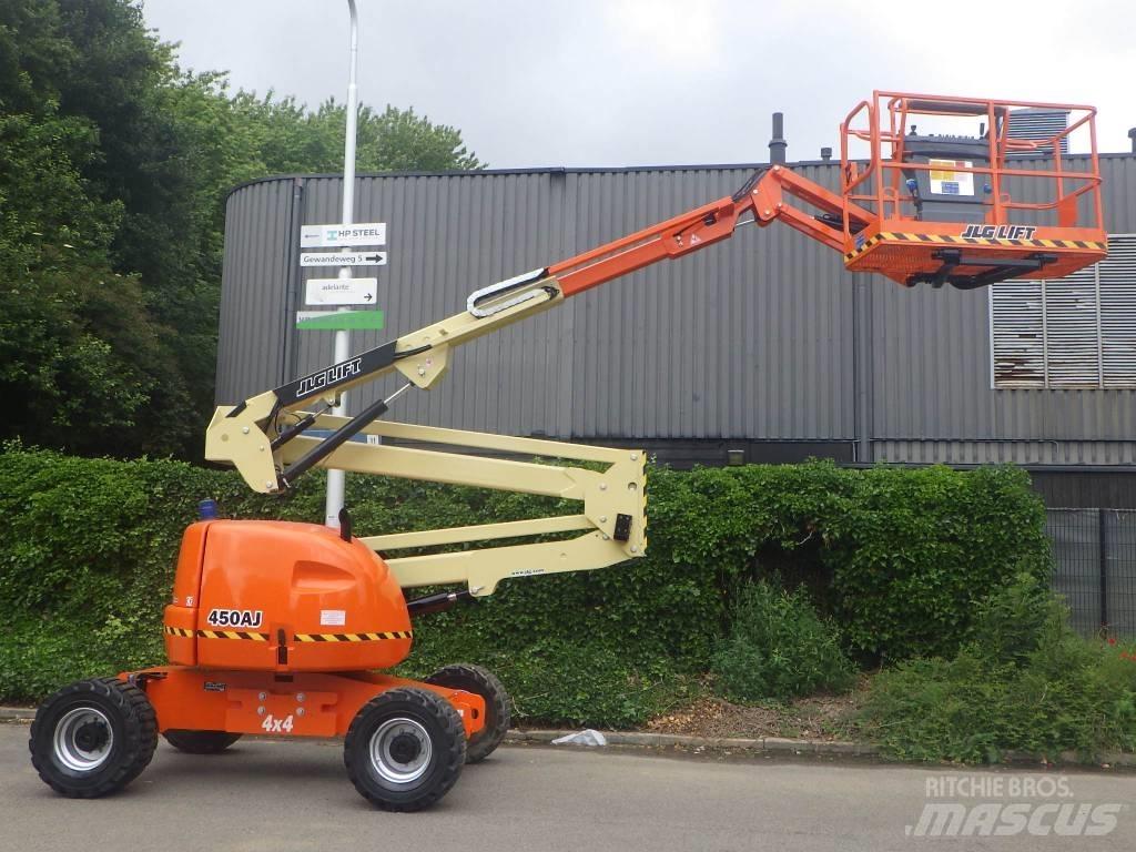 JLG 450AJ Bomliftar