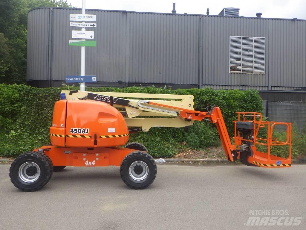 JLG 450AJ Bomliftar
