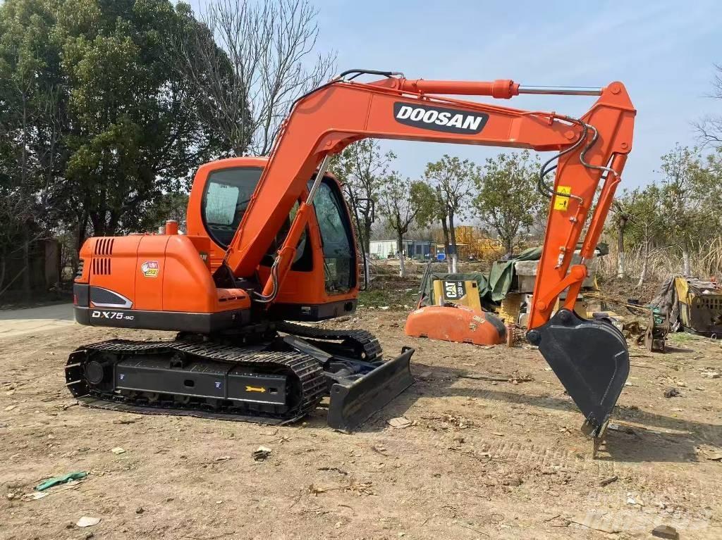 Doosan DX 75-9 C Midigrävmaskiner 7t - 12t