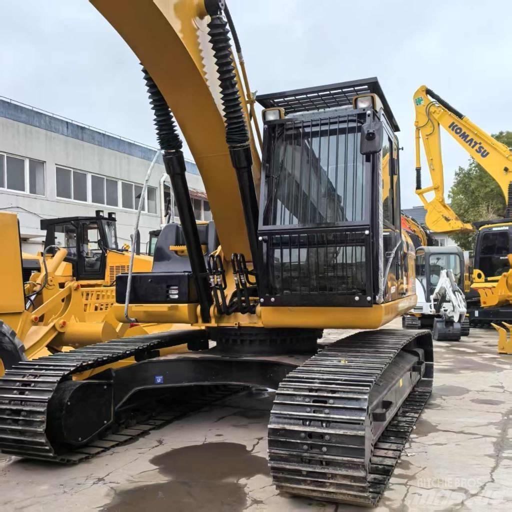 CAT 320 D L Bandgrävare