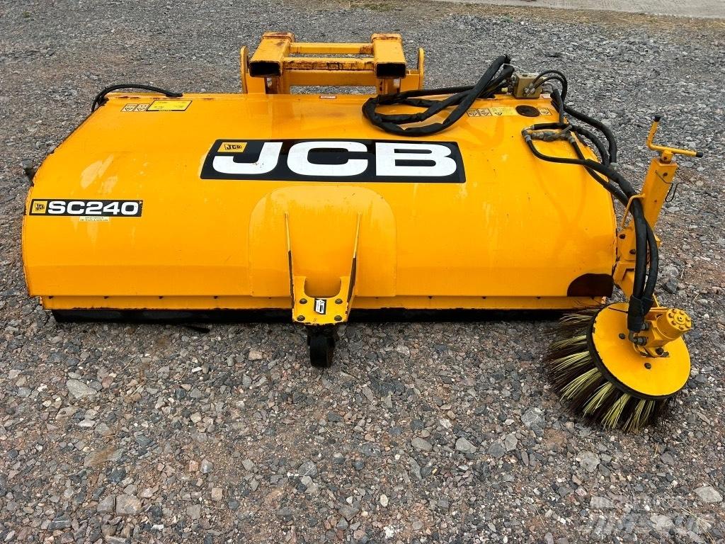 JCB SC 240 Borstar & borstskopor