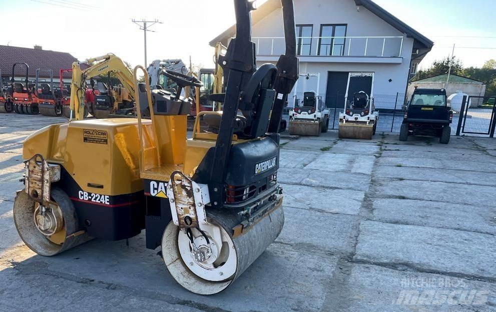 CAT CB 224 E Tvåvalsvältar