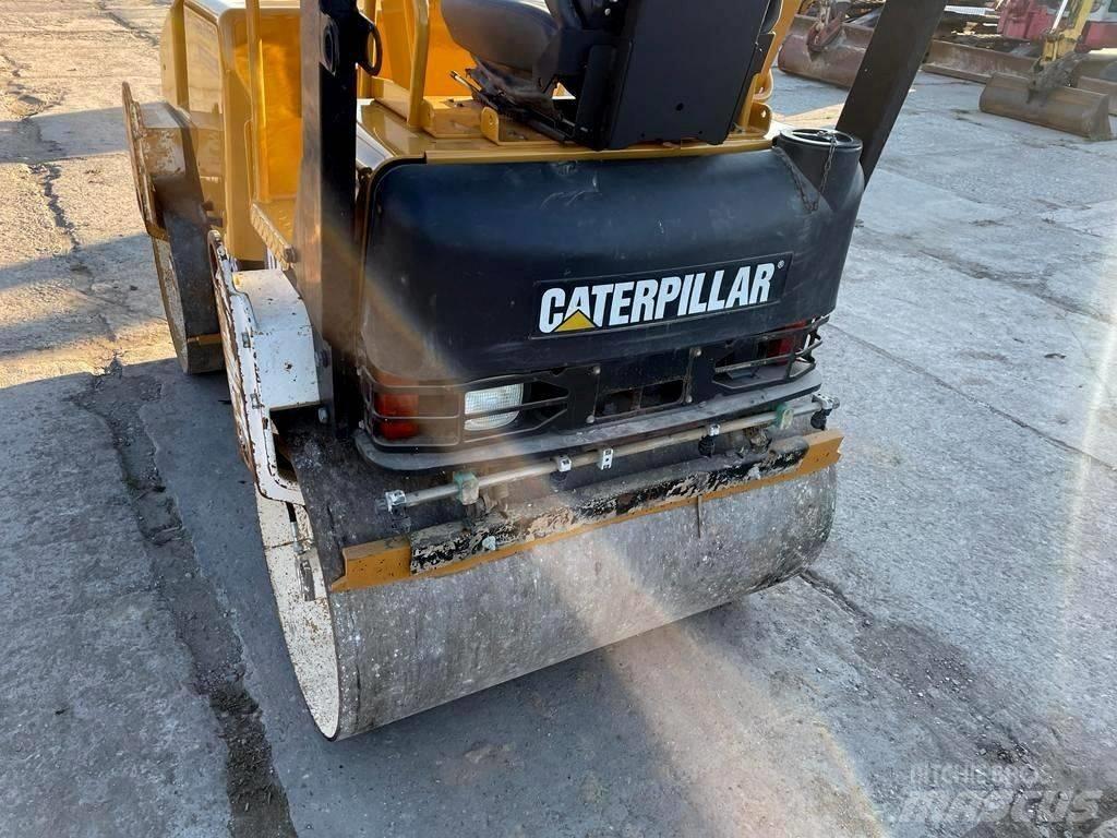 CAT CB 224 E Tvåvalsvältar