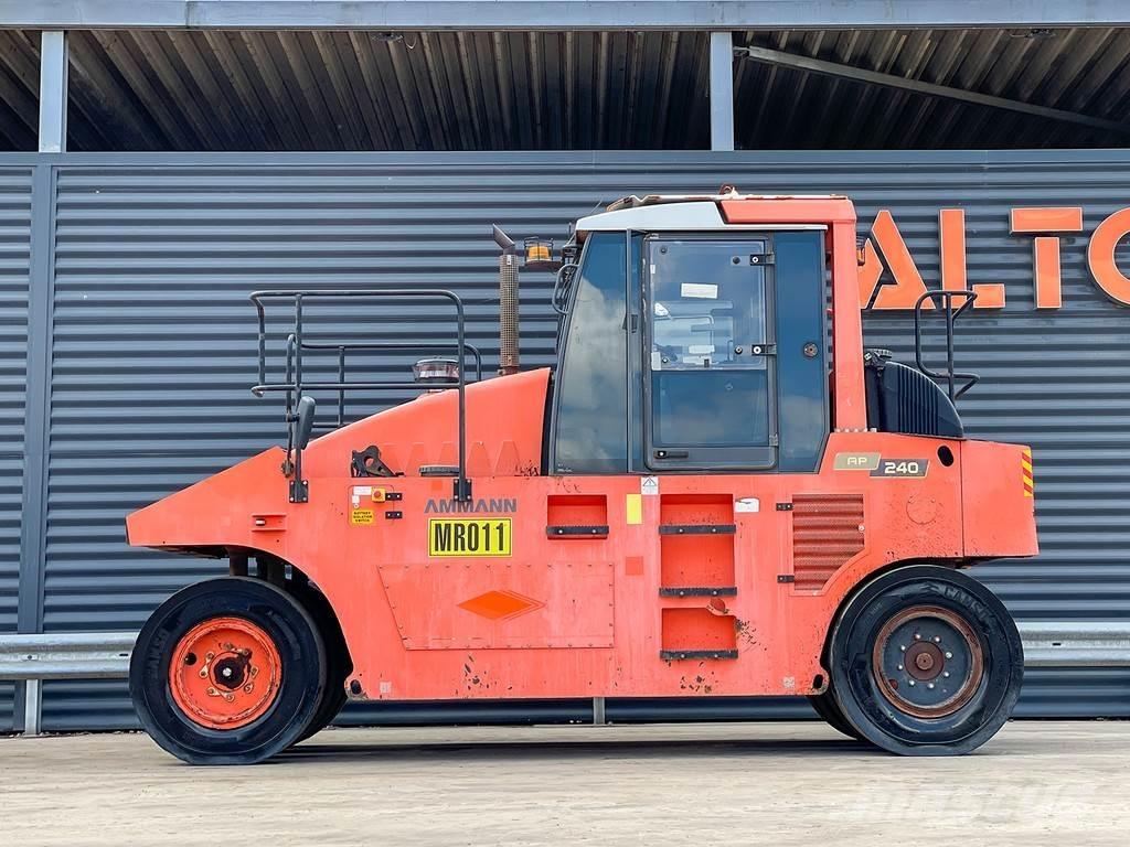 Ammann AP 240 Pneumatiska Hjulvältar