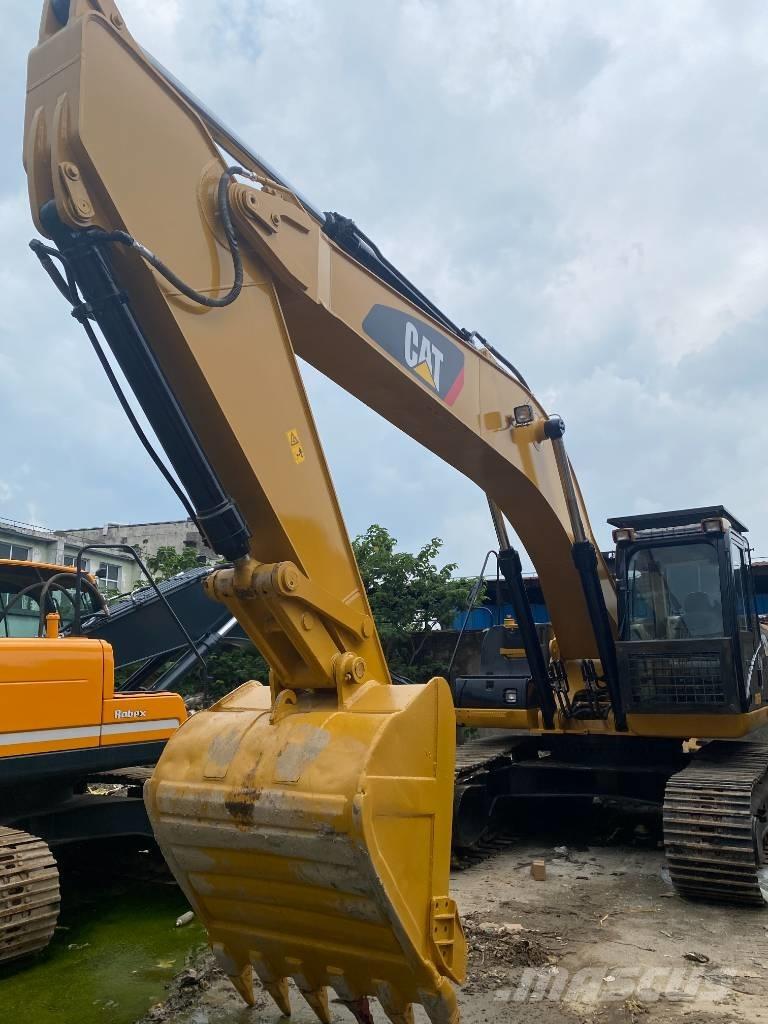 CAT 330 D Bandgrävare