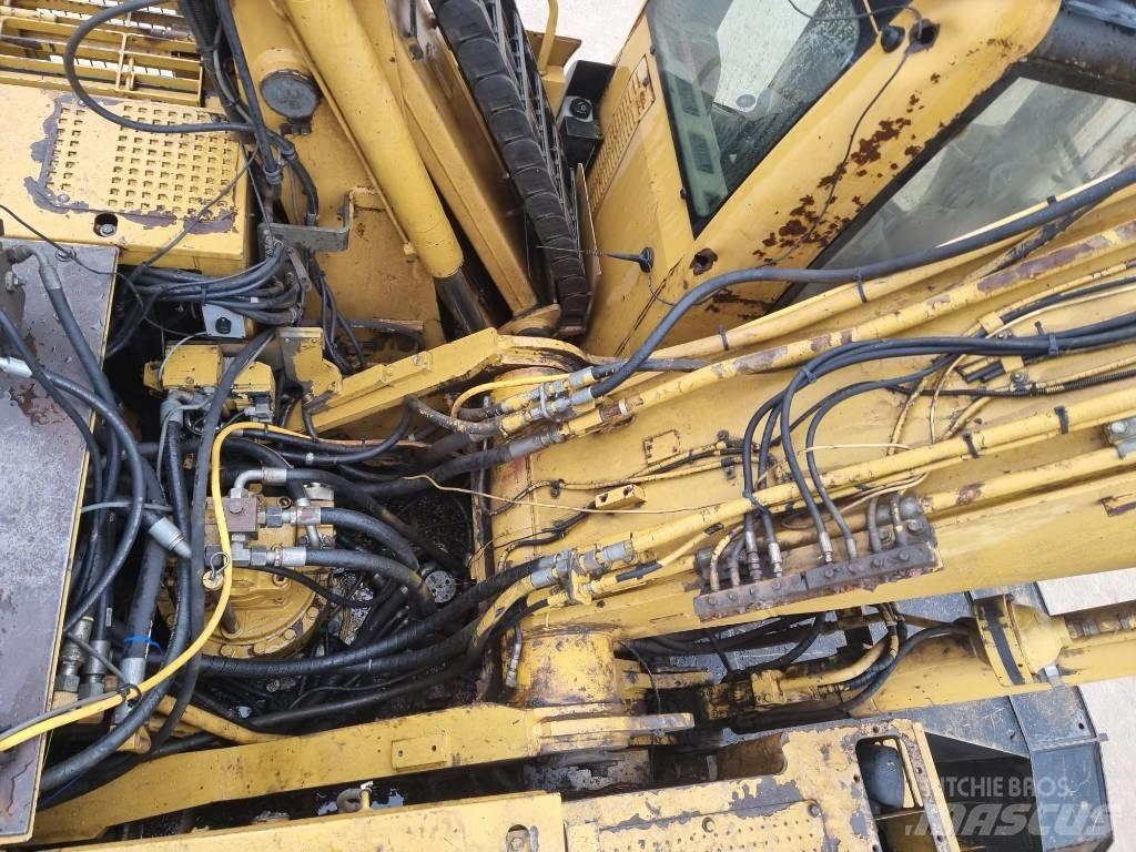 CAT M 325 C L MH Avfalls / industri hantering