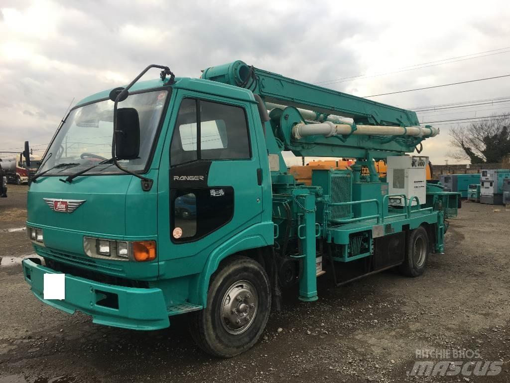 IHI IPJ70B-4N18 Lastbilar med betongpump