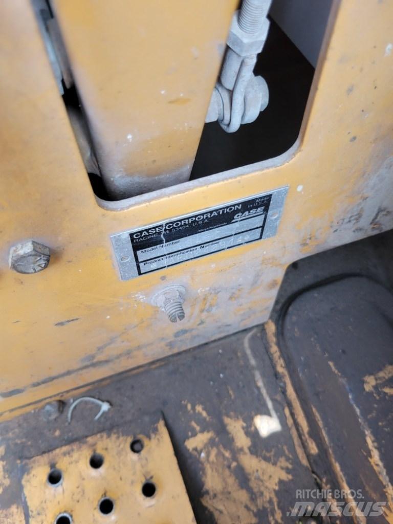 CASE 1845 C Kompaktlastare