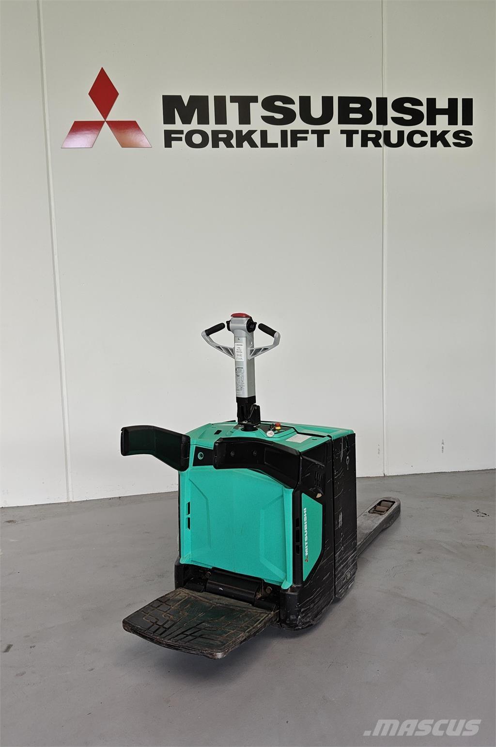 Mitsubishi PBV20N2 Flaktruck