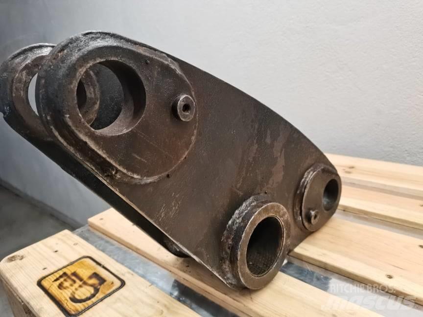 CAT TH 407 {Kiwak} Bommar och stickor