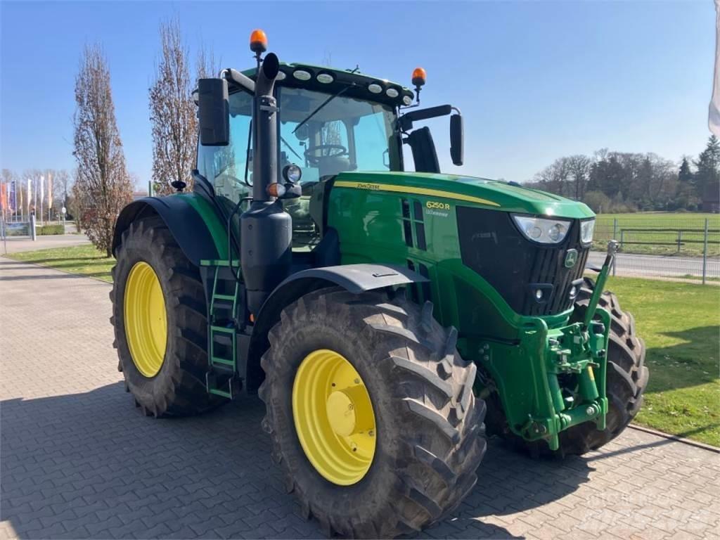 John Deere 6250R Traktorer